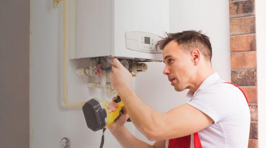 Professional water heater repair in El Paso, TX